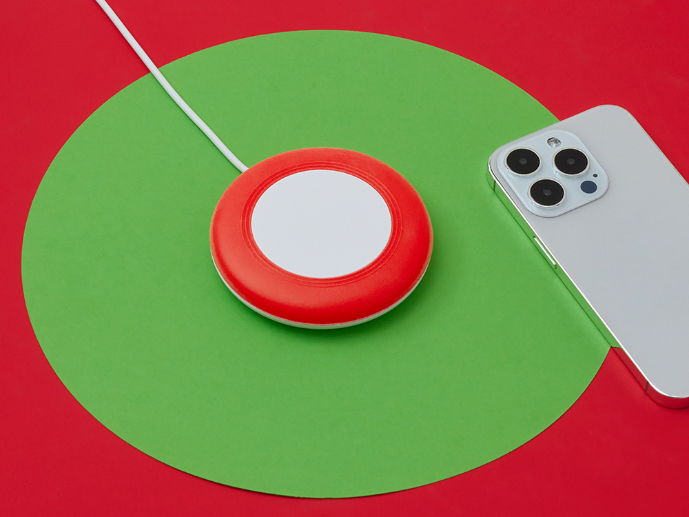 Беспроводное зарядное устройство «Disc» со встроенным кабелем 2 в 1