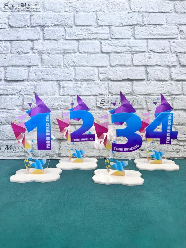 Акриловая статуэтка (под заказ)