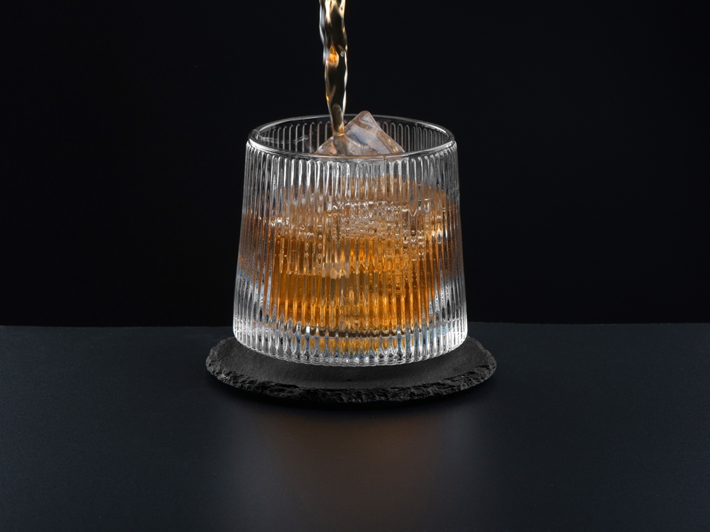 Вращающийся бокал для виски на сланцевом костере «Ventura»