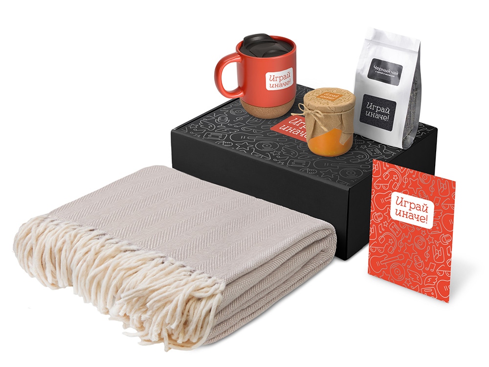 Подарочный набор «Re:y. Nest» с пледом, кружкой и вареньем