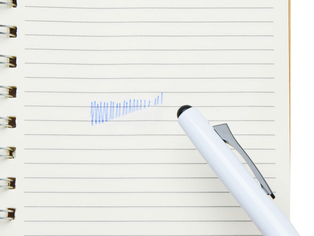 Пластиковая шариковая ручка пиши-стирай «InkShift»